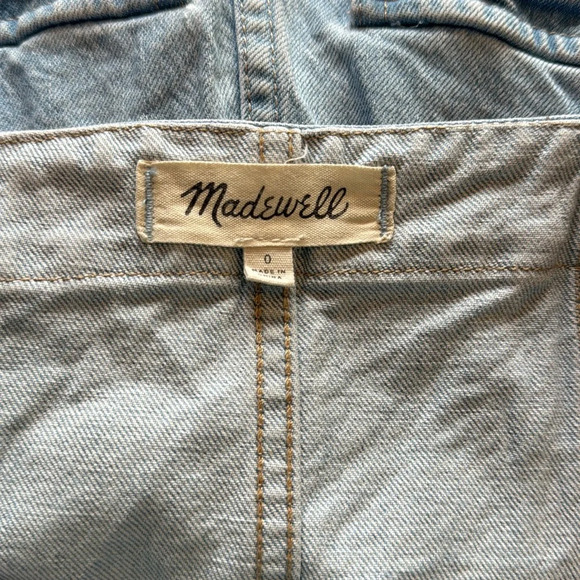 Madewell size 0 light wash Jean overall romper buttons on top - Picture 8 of 14